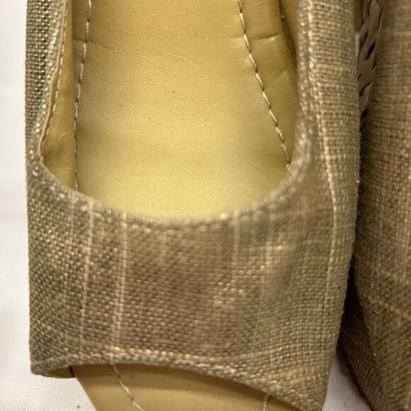 CL Laundry DATE NIGHT Platform Wedge Slip On Gold Shimmer Raffia Jute Bottom 7M - Picture 4 of 13